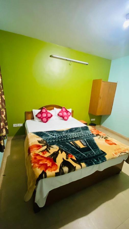 Hotel Nakshatra ウーティ エクステリア 写真