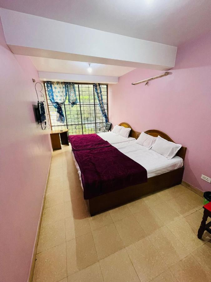 Hotel Nakshatra ウーティ エクステリア 写真