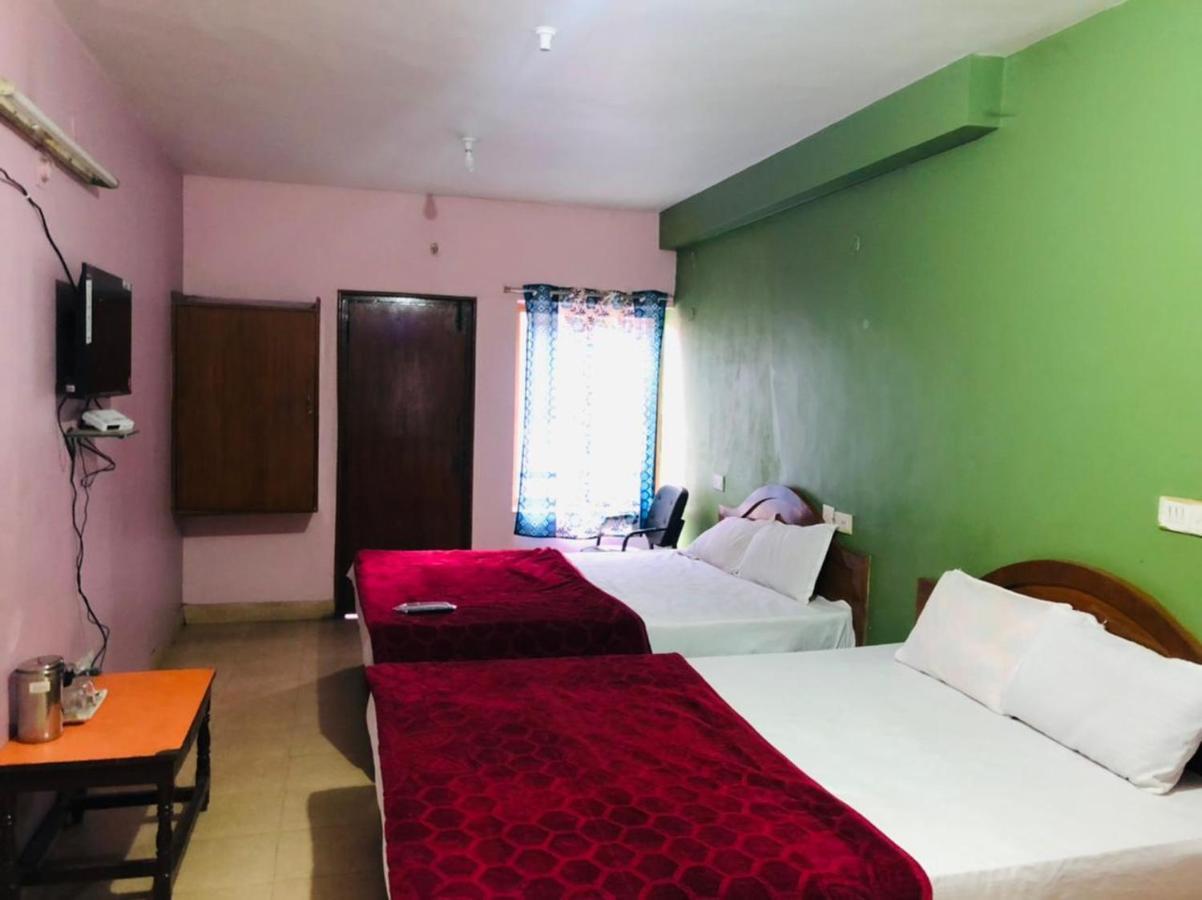 Hotel Nakshatra ウーティ エクステリア 写真