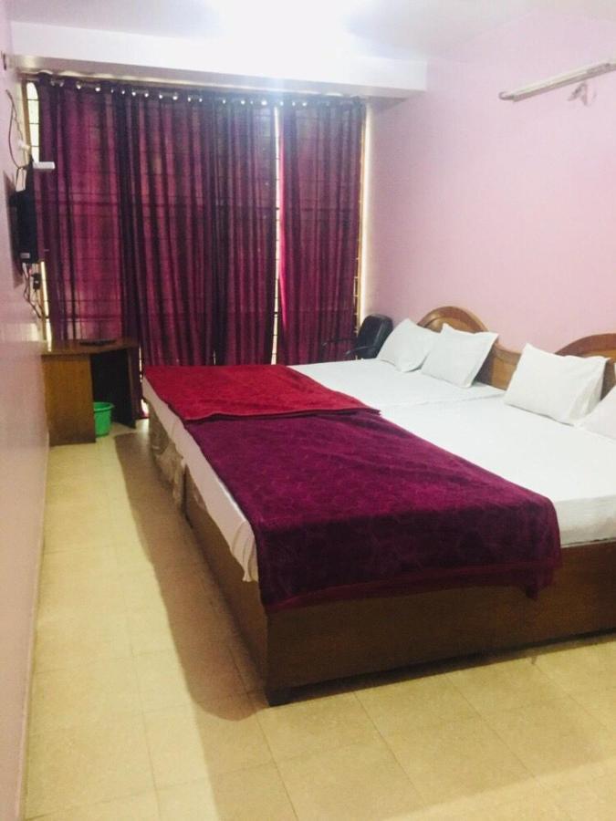 Hotel Nakshatra ウーティ エクステリア 写真