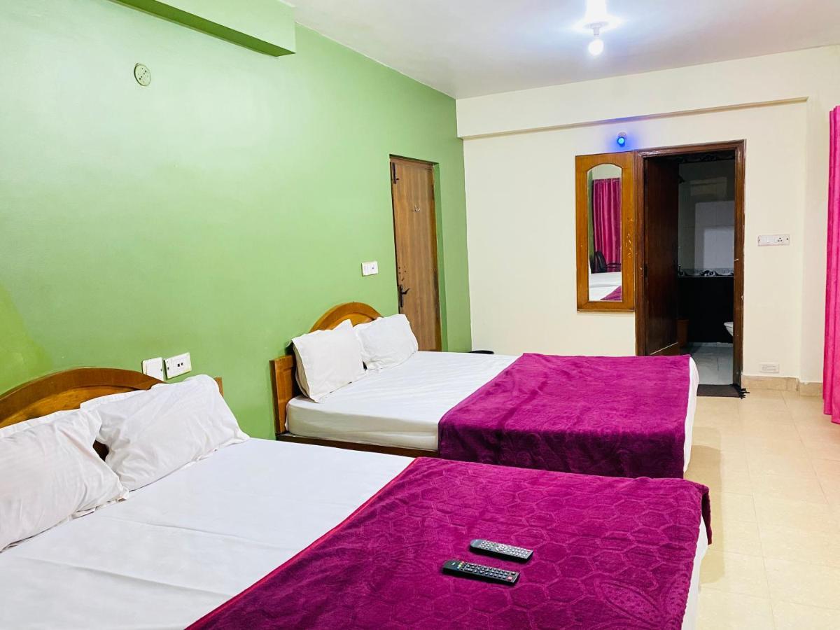 Hotel Nakshatra ウーティ エクステリア 写真