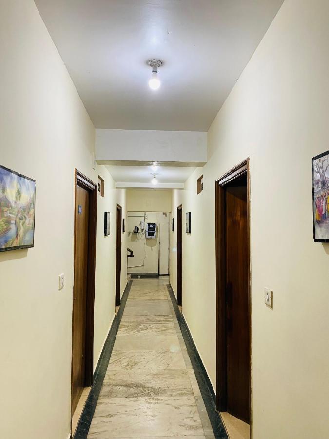 Hotel Nakshatra ウーティ エクステリア 写真